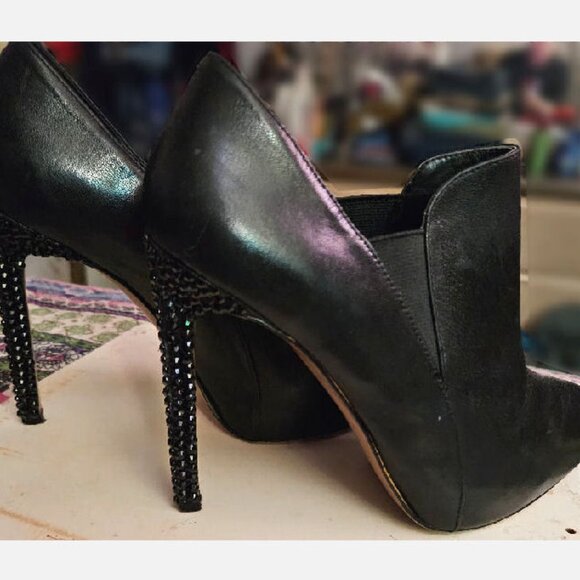 Beautiful Nine West Bootie Heels - Picture 9 of 16